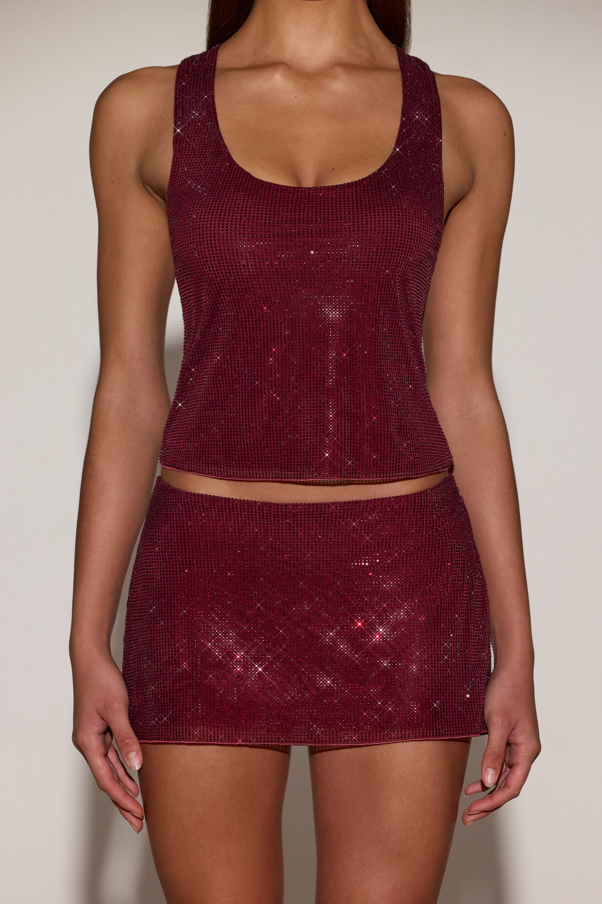Embellished Jersey Scoop-Neck Racerback Top in Burgundy