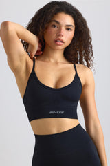 Super Sculpt Seamless Scoop-Neck Sports Bra in Black
